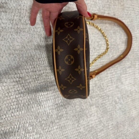 Louis Vuitton Hand Bag - Picture 4 of 6